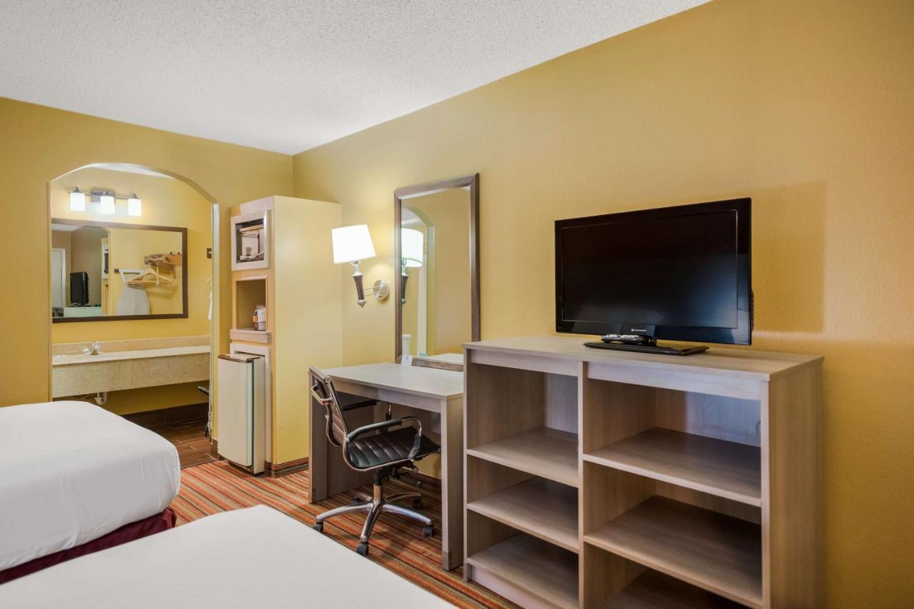 Surestay Hotel By Best Western Mt Pleasant Mount Pleasant ภายนอก รูปภาพ