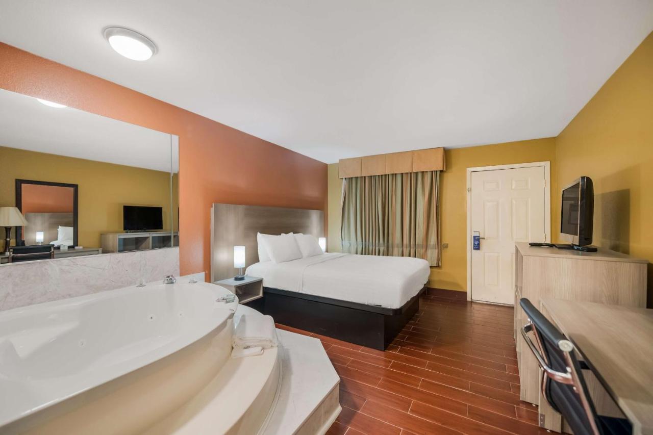 Surestay Hotel By Best Western Mt Pleasant Mount Pleasant ภายนอก รูปภาพ